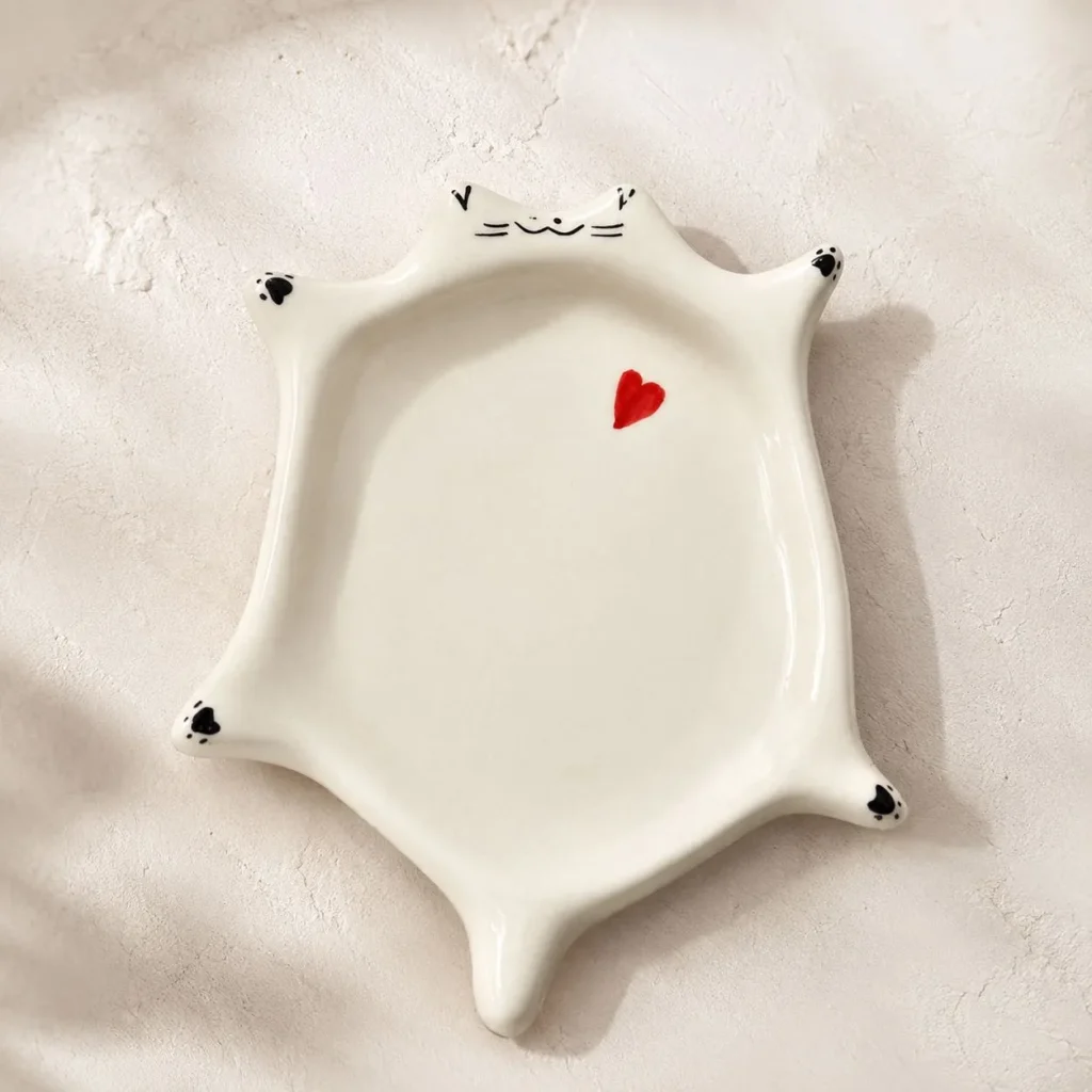 The Plush Republic Handcrafted Cat Heart Trinket Dish (White)