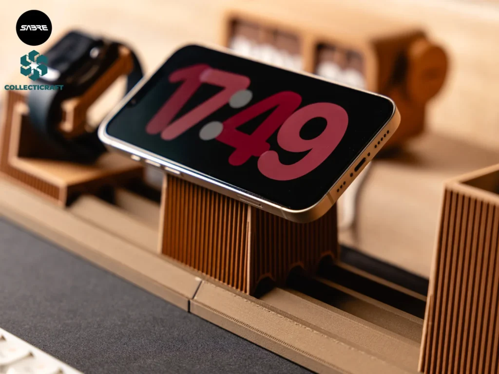 Moku Modular Desk System Magsafe Phone Holder - Hero / Use Case